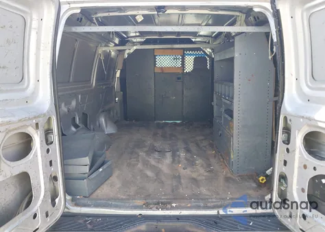 2014 Ford E-150 Commercial z USA, uszkodzony, nr VIN 1FTNE1EW0EDB05700